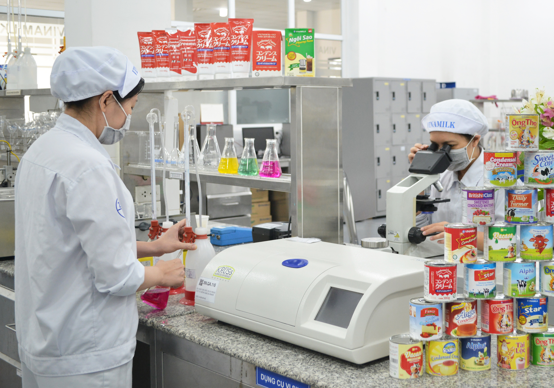 Doanh[-]nghiệp[-]sữa[-]của[-]Việt[-]Nam[-]duy[-]nhất[-]nhận[-]giải[-]thưởng[-]Doanh[-]nghiệp[-]Xuất[-]khẩu[-]của[-]Châu[-]Á[-]năm[-]2019